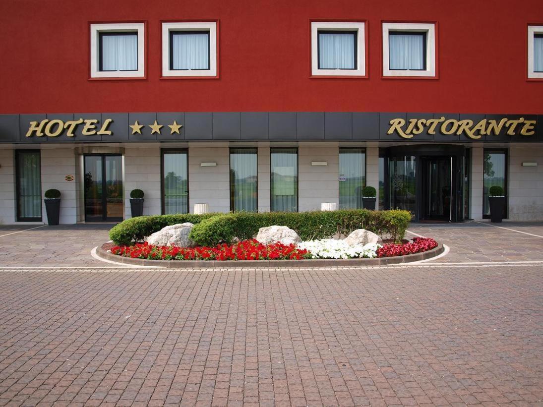 Hotel Ristorante Giada Grumolo delle Abbadesse Dış mekan fotoğraf