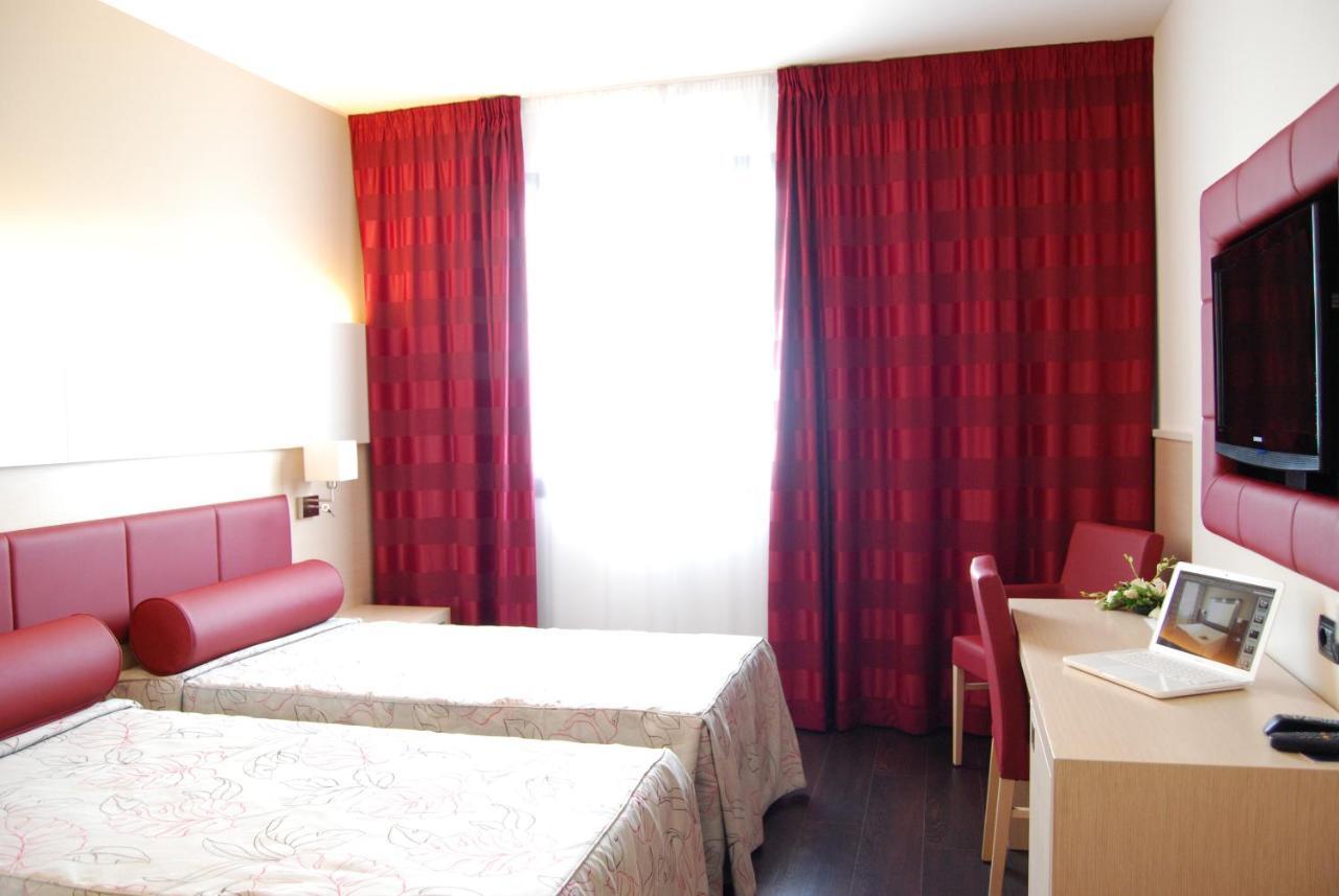 Hotel Ristorante Giada Grumolo delle Abbadesse Dış mekan fotoğraf